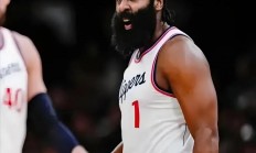 三亿体育体育视频-勇士惨败爵士，哈登投篮命中率低