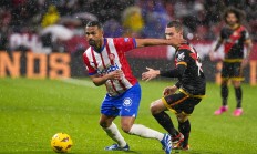 三亿体育体育网页版入口-利物浦大胜曼联，晋级欧冠八强