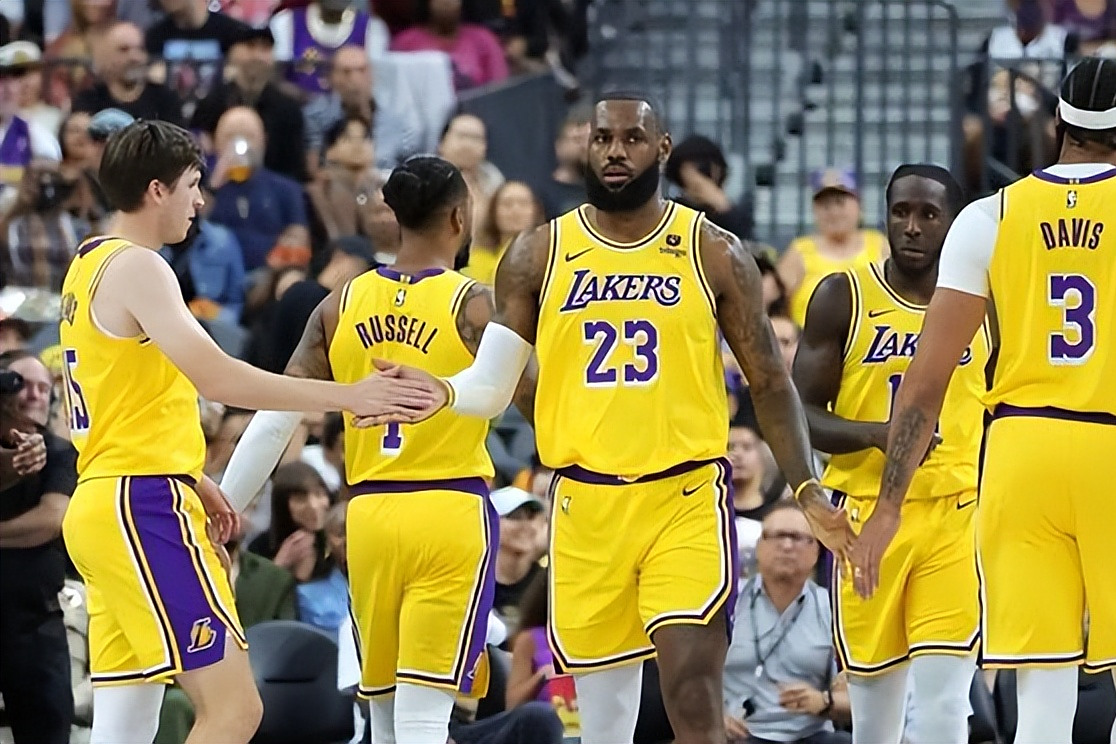 步行者主场大胜勇士，结束对手的八连胜