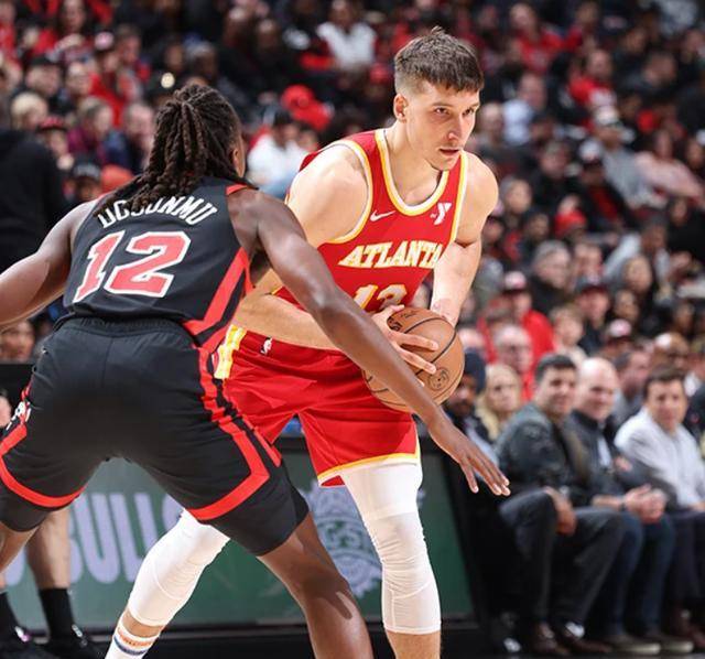 太阳轻松战胜老鹰，保罗组织进攻出色！