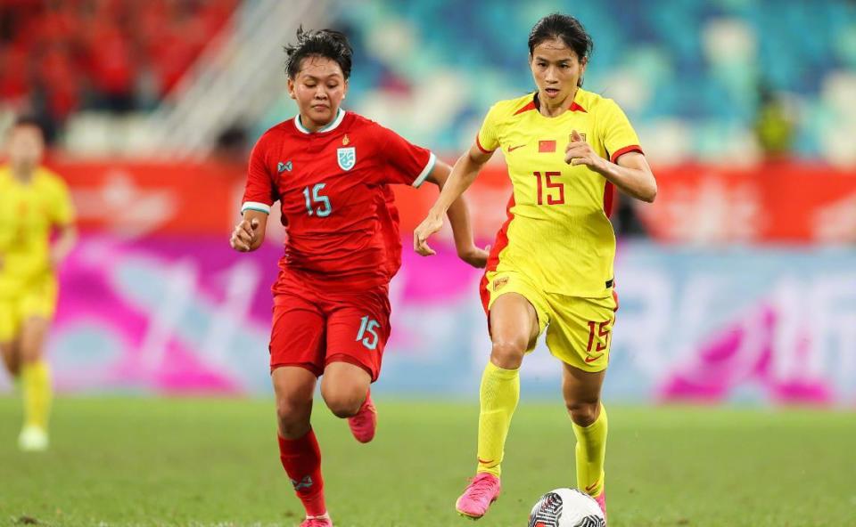 韩国女足比赛遭遇劲敌,险胜晋级 韩国女足比赛遭遇劲敌,险胜晋级